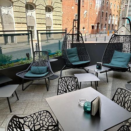 Motel One Frankfurt-Eastside Fráncfort del Meno Exterior foto