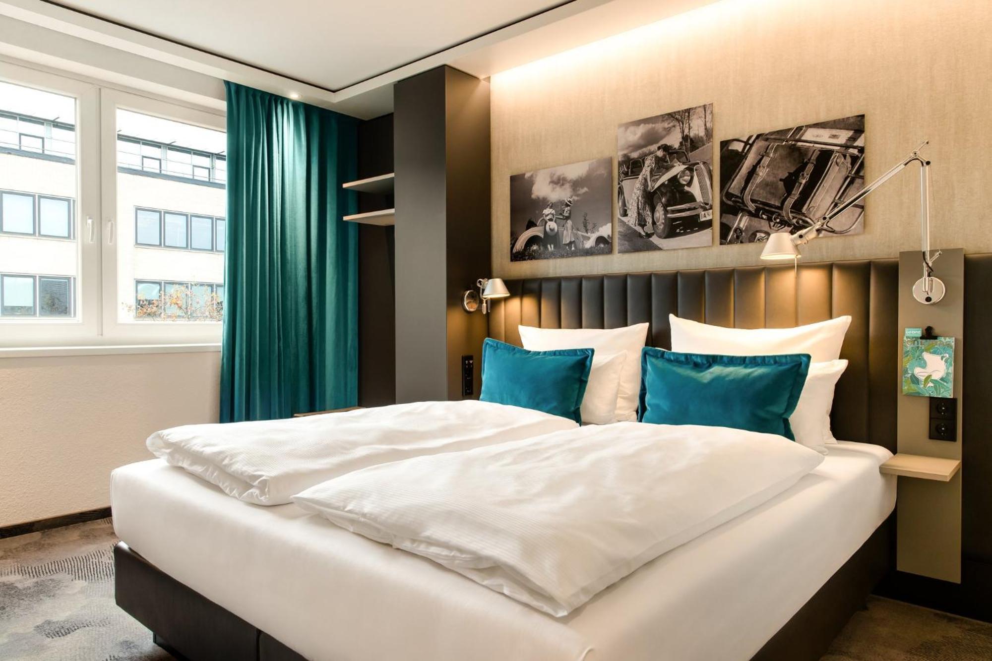 Motel One Frankfurt-Eastside Fráncfort del Meno Exterior foto